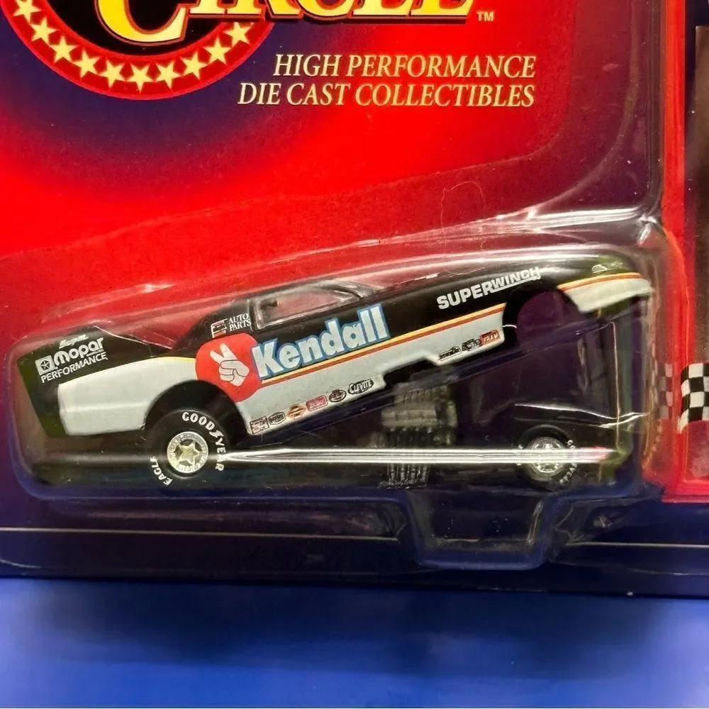 WINNER’S CIRCLE CHUCK ETCHELLS Kendall 1997 car